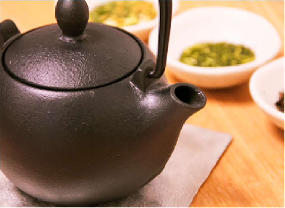 急須とお茶の葉